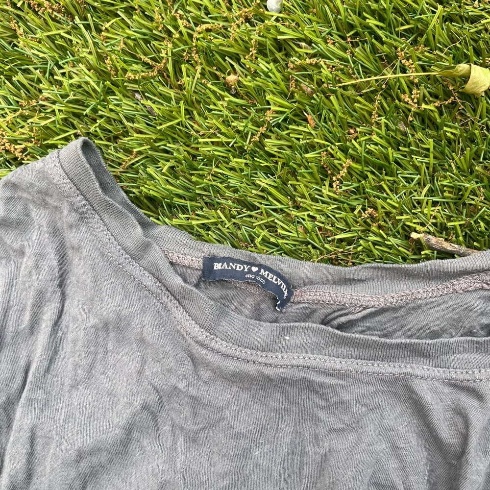 Brandy Melville Tie Open Back Top - Picture 2 of 4